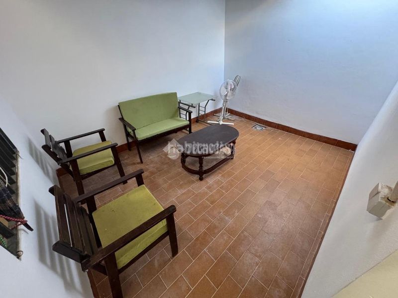 Foto 6beb7fb5-7d11-4f45-8b2d-3750492dd41c. Casa aparellada a Écija