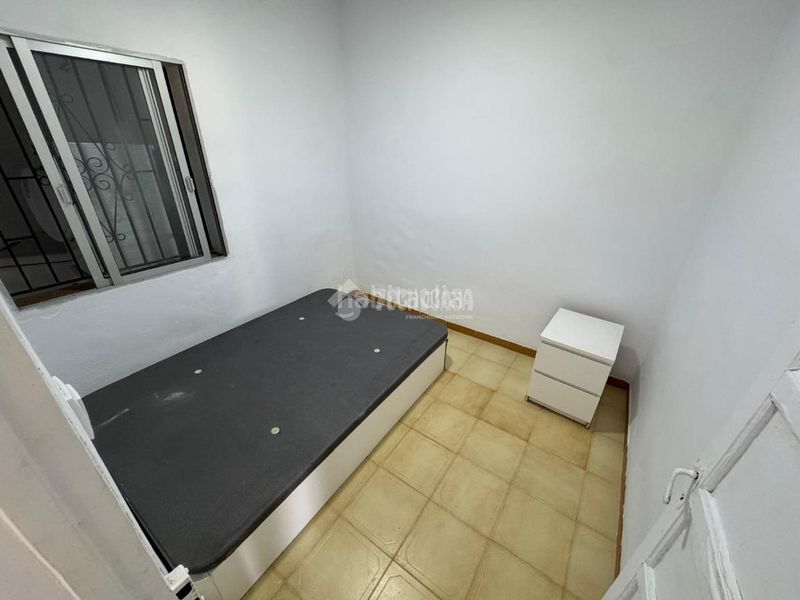 Foto 8a6a9722-0451-453d-a31a-7edab1aa2e84. Casa aparellada a Écija