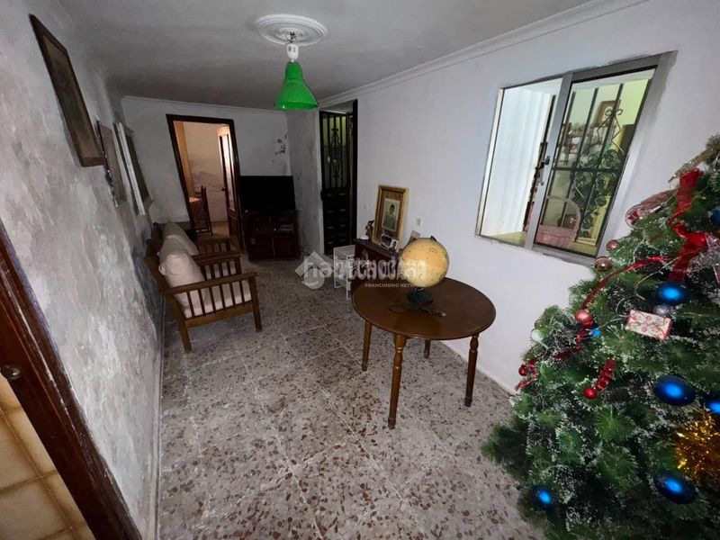 Foto 386df814-1c67-4ffd-b473-89ceeb0bd824. Casa aparellada a Écija