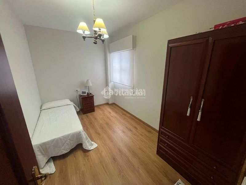 Foto 0ff82fa3-d12e-453f-bc42-1a68250624df. Pis a Écija
