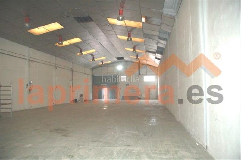 Foto ee59d8c8-822b-4e77-a80a-d5bd15b51b8e. Lloguer nau industrial a Alaquàs