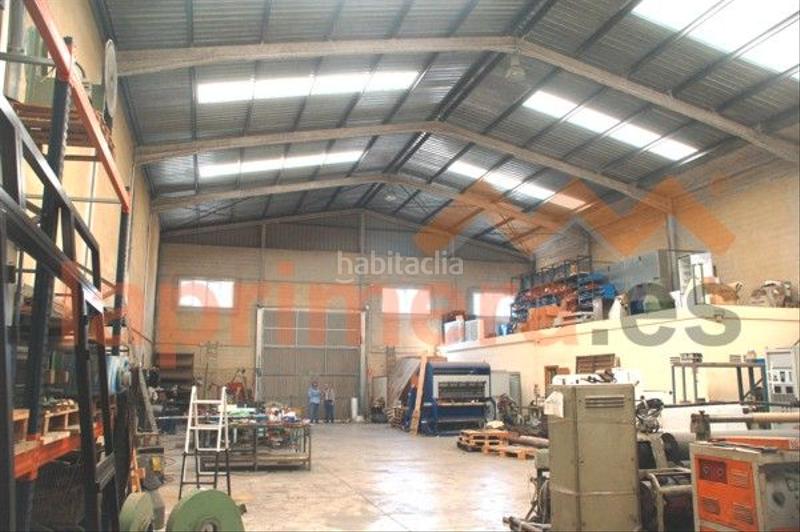 Foto baef0c35-3d5d-4b0a-bf33-5bf4ed0c98f2. Affitto capannone industriale in Alaquàs