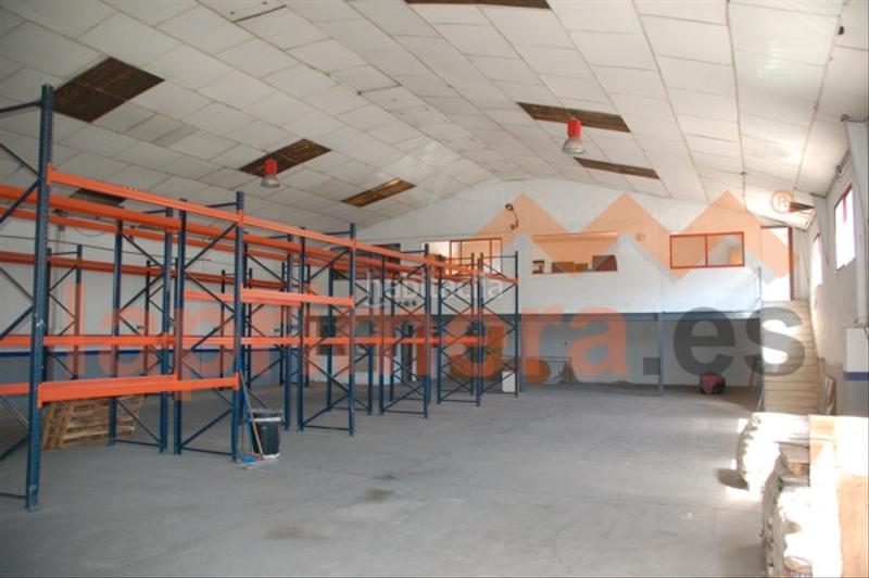 Foto fca46889-7cc2-488e-a090-612df3525ced. Lloguer nau industrial a Centro Xirivella