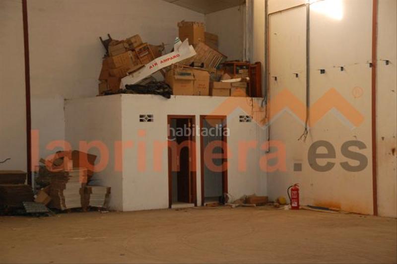 Foto 91a14c28-d617-4e56-9ff2-425c8e1917fb. Rent industrial building in Aldaia