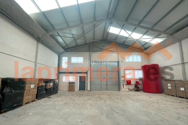 Foto 52f85328-e5a4-482b-95b1-c97884b8f2e5. Miete fabrikhalle in carrer dels ports 11 in Alaquàs