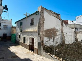 Terreny residencial a Écija. 932- se vende casa en puerta osuna..!!!