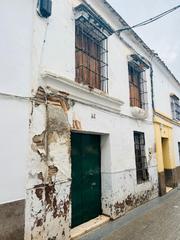 Casa a Écija. Exclusividad...!!!
1147- se vende casa en calle navajas..!!!