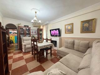 Etagenwohnung in Écija. Exclusividad....!!! 1518- se vende piso en barriada la paz...!!!