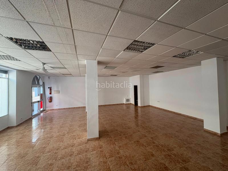 Foto 74d927f2-8d82-45ec-8508-d315ce4c4e68. Geschäftsraum in Écija