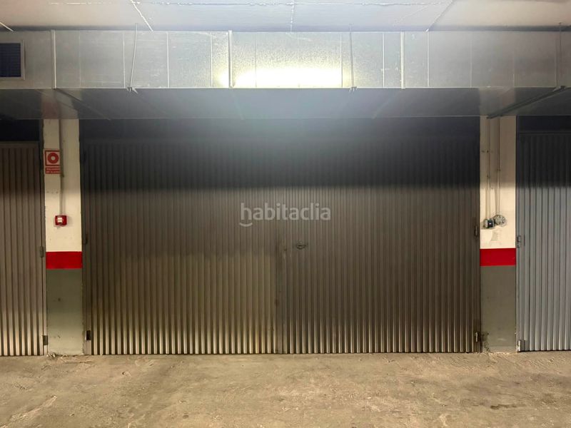Foto 736a6703-c886-402f-9882-5cb69fac667c. Aparcament cotxe a Écija