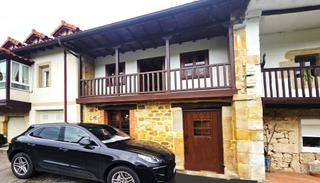 Maison jumelée  Barrio lloreda. Casa de piedra impecable en lloreda  santa maría de cayón, canta