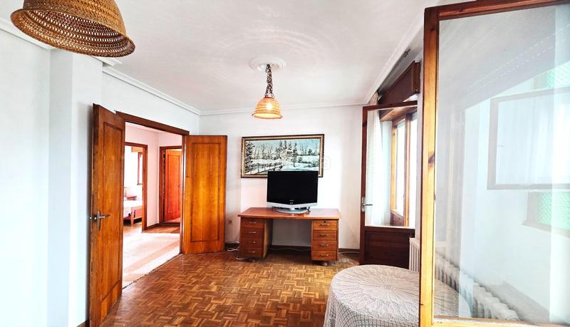 Foto a27dd200-fb69-4952-9a3e-ab2d51f1e2cd. Chalet con riscaldamento parcheggio in Campoo de Enmedio