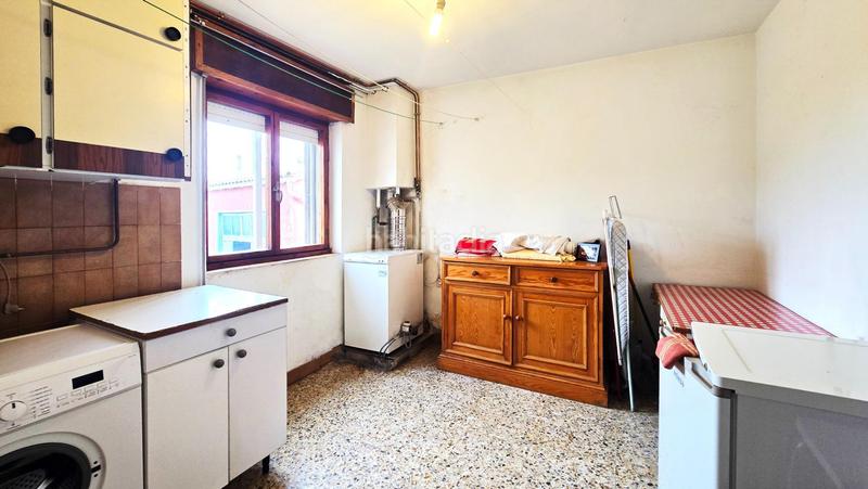 Foto d39459c1-c1ea-4292-9566-4dfbd82c0a11. Chalet con riscaldamento parcheggio in Campoo de Enmedio