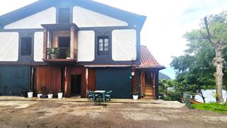 Haus in Pesues estacion 3. Casona rural con embarcadero privado  un refugio único junto al