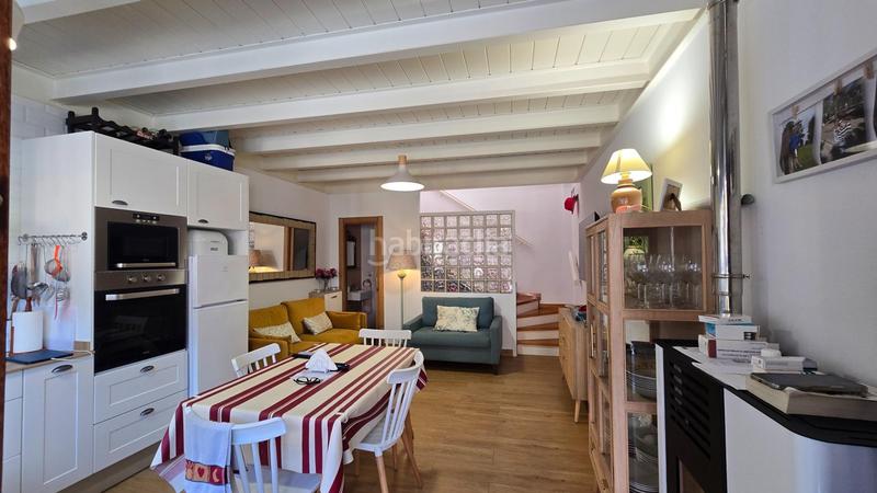 Foto f3f83e66-b71f-41cd-bdf9-a2e9ea285152. Masia a Udías