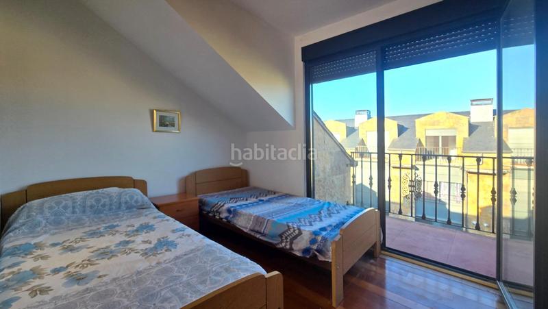 Foto 2f1673a7-233e-494c-97bc-cd61578b7a83. Casa adossada amb calefacció aparcament a Cudón Miengo