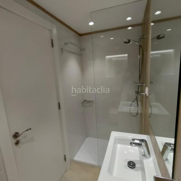 Foto 434c0ac1-212b-48dd-b369-0509a49e1825. Location bureau dans Mercat Rubí