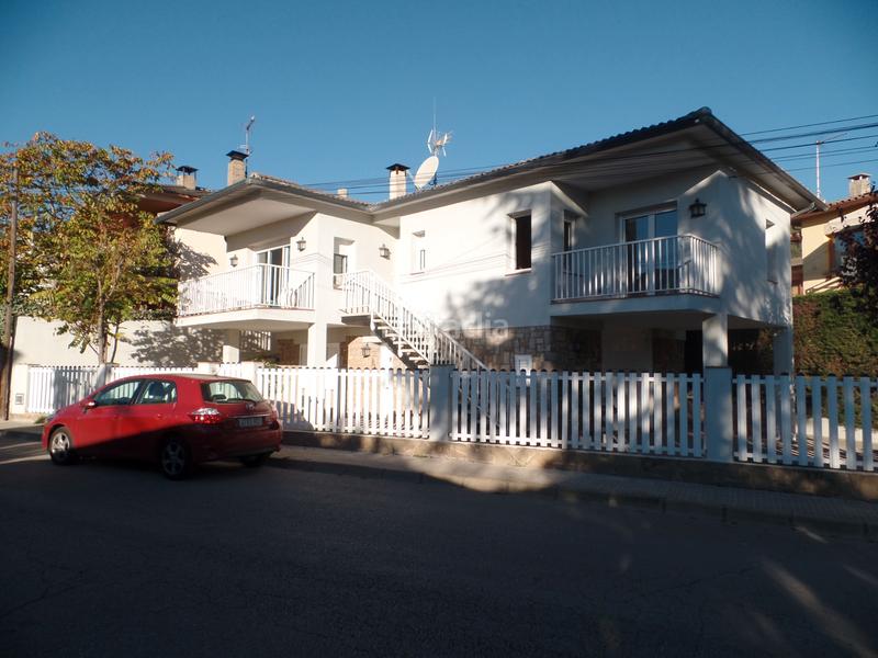 Foto 1841b661-6da0-4ea3-a050-79ce92856340. Location maison avec parking dans Moià