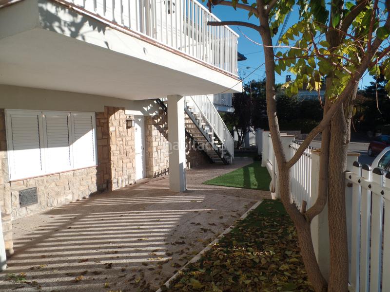 Foto 2138b92d-19c2-47d9-ad31-ed41b4ca58c4. Location maison avec parking dans Moià