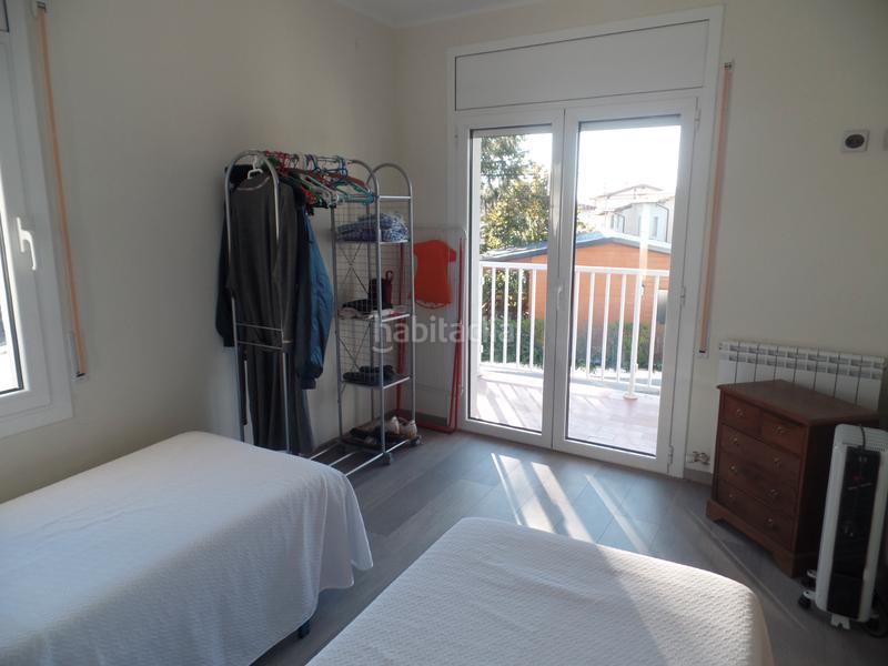 Foto b249a1ce-9d40-470d-a671-a52437e46bc5. Location maison avec parking dans Moià