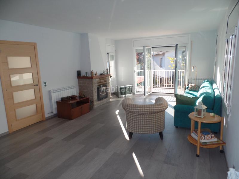 Foto e7ad227f-5beb-4349-be55-90d6f0e6f14c. Location maison avec parking dans Moià