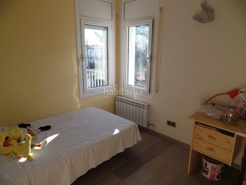 Foto f3a54f8b-3f74-4cea-bbbd-23a0b0963c64. Location maison avec parking dans Moià