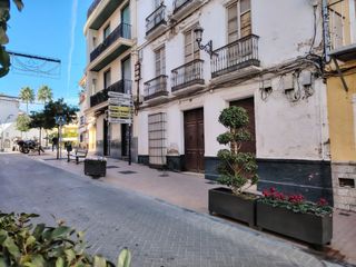 Edificio in Coín. Oportunidad