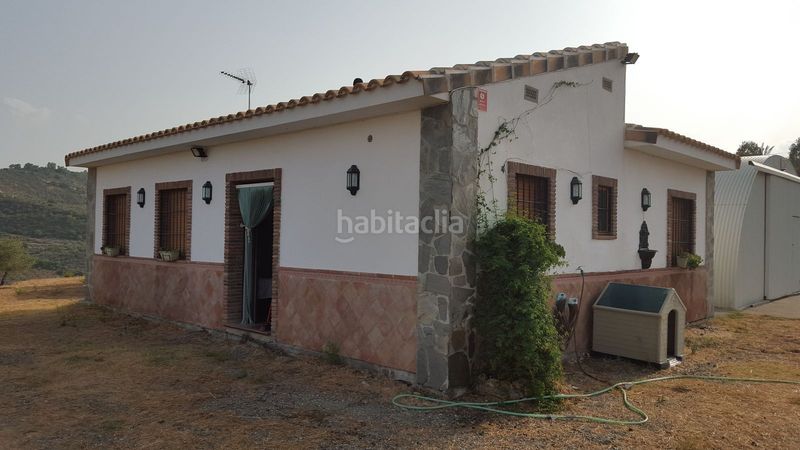 Foto d2e87cd9-d8e3-4eb6-b7ad-f149727b8584. Masia amb calefacció aparcament piscina a Alozaina