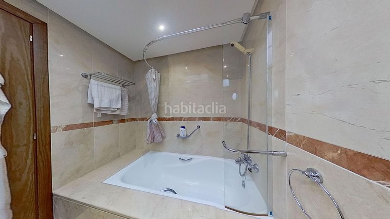 Foto 53427201-6855-40e9-b3a5-5237cf9181c6. Àtic amb calefacció aparcament piscina a Las Chapas - Alicate Playa Marbella