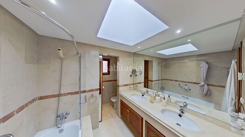 Foto f71dd01d-5d5f-4674-a168-09b347b3be56. Àtic amb calefacció aparcament piscina a Las Chapas - Alicate Playa Marbella