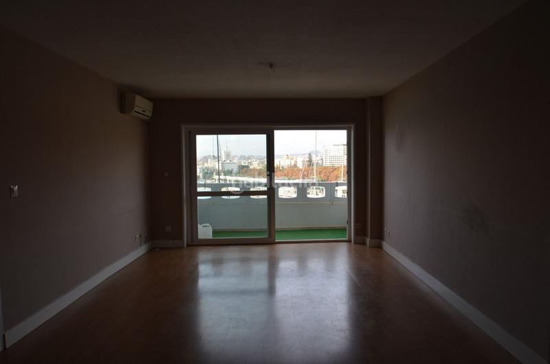 Foto 05acc02c-7524-43da-b010-cb6f8a3379cc. Pis amb calefacció aparcament a La Malagueta - Monte Sancha Málaga