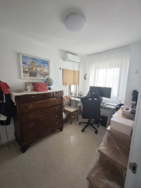 Foto 7bee68ae-4197-4608-9871-8844b5cd77f0. Casa adossada amb calefacció aparcament a La Colina Torremolinos