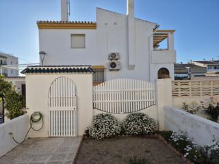 Casa adossada a Añoreta Baja. Oportunidad