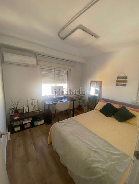Foto b4bdb90b-e995-4139-88f8-b3cd0fbf0c7b. Zweistöckige wohnung in Los Castillejos - La Trinidad Málaga
