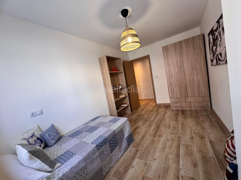 Foto f0e66fdf-ca5c-4e2d-ba53-ee2c7743a903. Piso  en venta bailenmiraflores en Carranque - Haza Cuevas Málaga