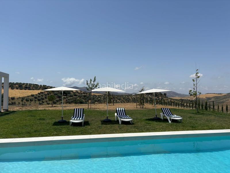 Foto 50e3b1ed-304f-4a46-8f08-430d8d6712bf. Chalet en Colmenar