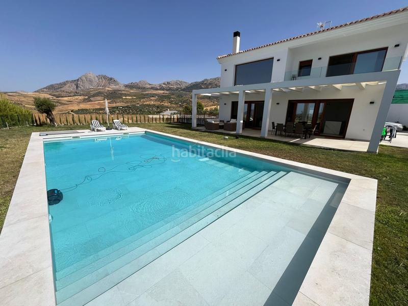 Foto 98ac6651-563b-4e3f-91cc-77a83ff23fd6. Xalet amb piscina a Colmenar