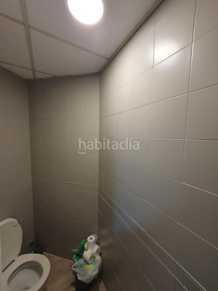 Foto 45f1f2b5-0f0d-4699-8e85-dbe1d6f32eea. Local comercial en El Palo Málaga