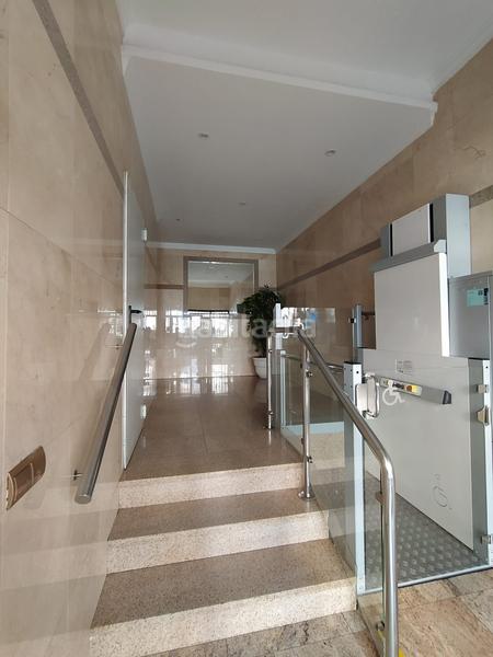 Foto 0cc5f5a5-59f4-4807-a441-0036f49f4e12. Piso  en venta calle alonso cano, distrito centro en Málaga