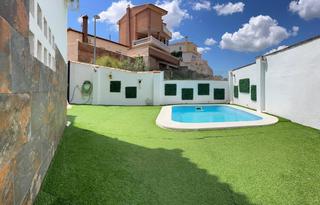 Haus in Fuente Alegre - El Chaparral - Los Morales. Casa tipo chalet en venta calle tiepolo, puerto de la torre.