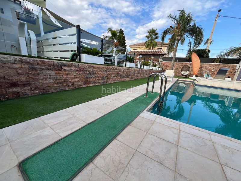 Foto bc6d00d4-244e-4d1e-b651-e3ab5a4fca45. Casa amb calefacció piscina a El Pinar- Palacio de Congresos Torremolinos