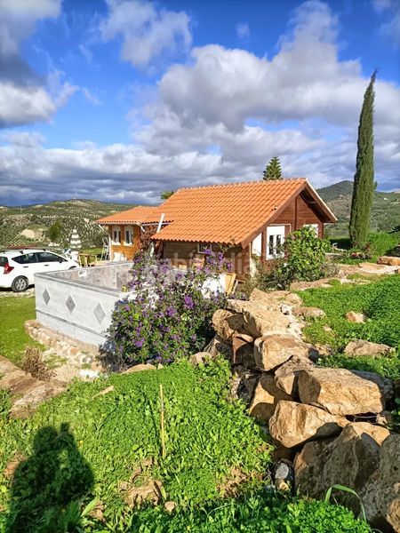 Foto fdd3d974-c648-474c-b5a0-0bf0cc316de2. Casa amb piscina a Tolox