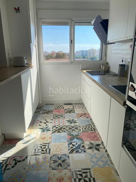 Foto 2088c0f2-5d3d-46e3-adc6-8000c5b52492. Piso en venta piso calle argentea 13 7c, carranque. en Málaga