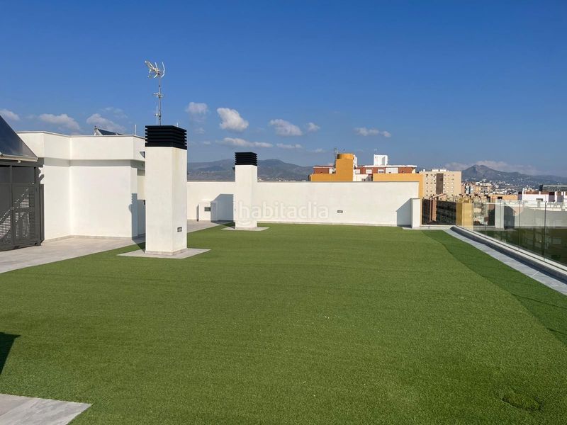 Foto beb6bbce-f6dd-4a75-b13a-823e5649a37d. Pis amb calefacció piscina a Parque Ayala - Jardín de la Abadía - Huelín Málaga