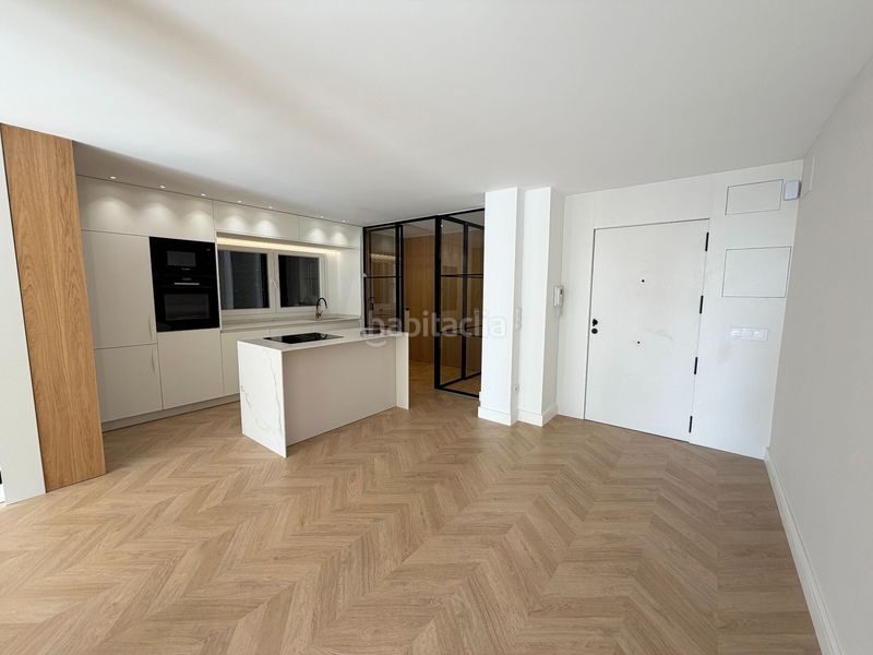 Foto 37ed63fc-fb50-4e30-b680-9a413e7ea08a. Pis amb calefacció a La Malagueta - Monte Sancha Málaga