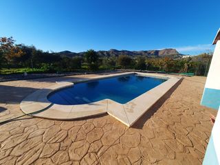 Casale  Corrales. En venta casa de campo en álora.