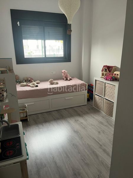 Foto b2787a05-4e49-4f25-b3eb-a6a62a0966a6. Pis amb calefacció a Santa Isabel Málaga