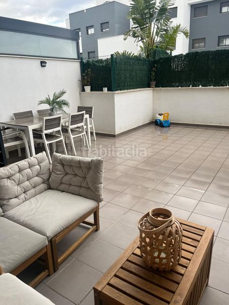 Foto f02ad2b2-0caf-4c32-a94e-fb2d9847f5c8. Pis amb calefacció a Santa Isabel Málaga