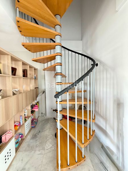 Foto 9b3d09b1-9be3-42f2-bc67-7c610809574d. Àtic amb calefacció a Parque Ayala - Jardín de la Abadía - Huelín Málaga