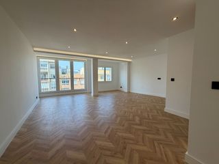 Pis  Galvez ginachero. En venta piso avenida doctor galvez ginachero, distrito centro.